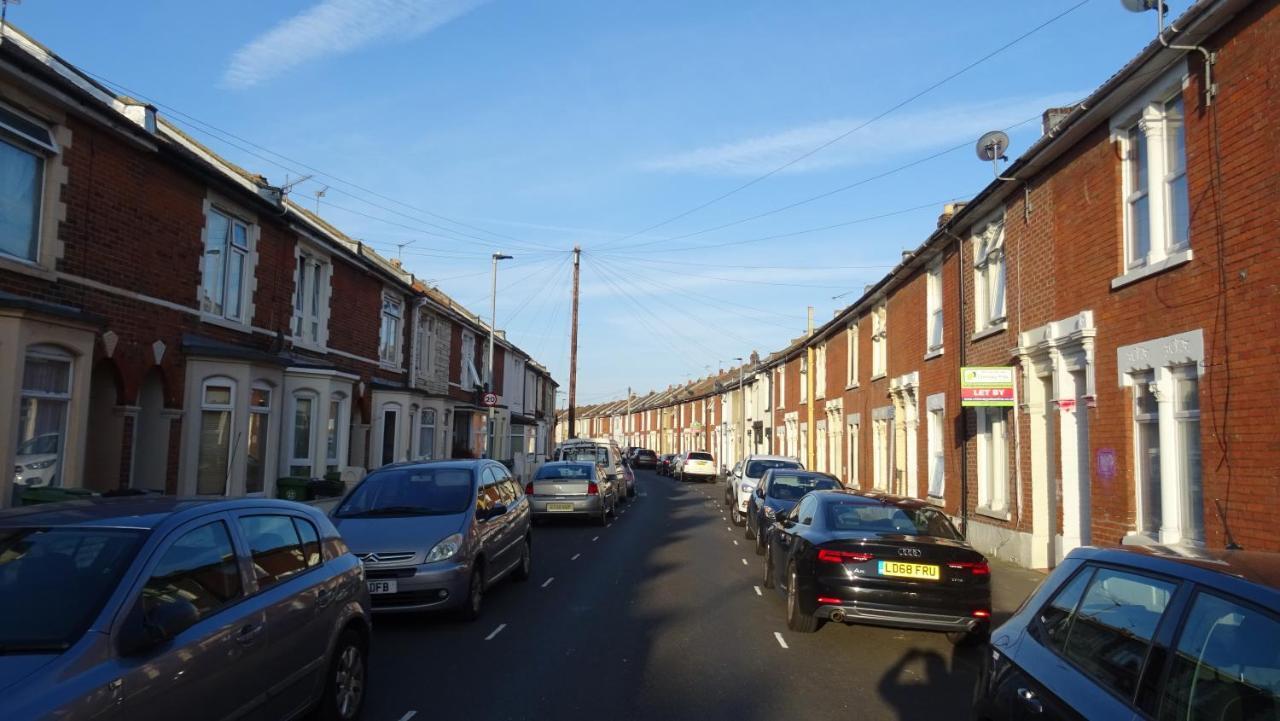Radanks House - Fratton Apartment Portsmouth Ngoại thất bức ảnh